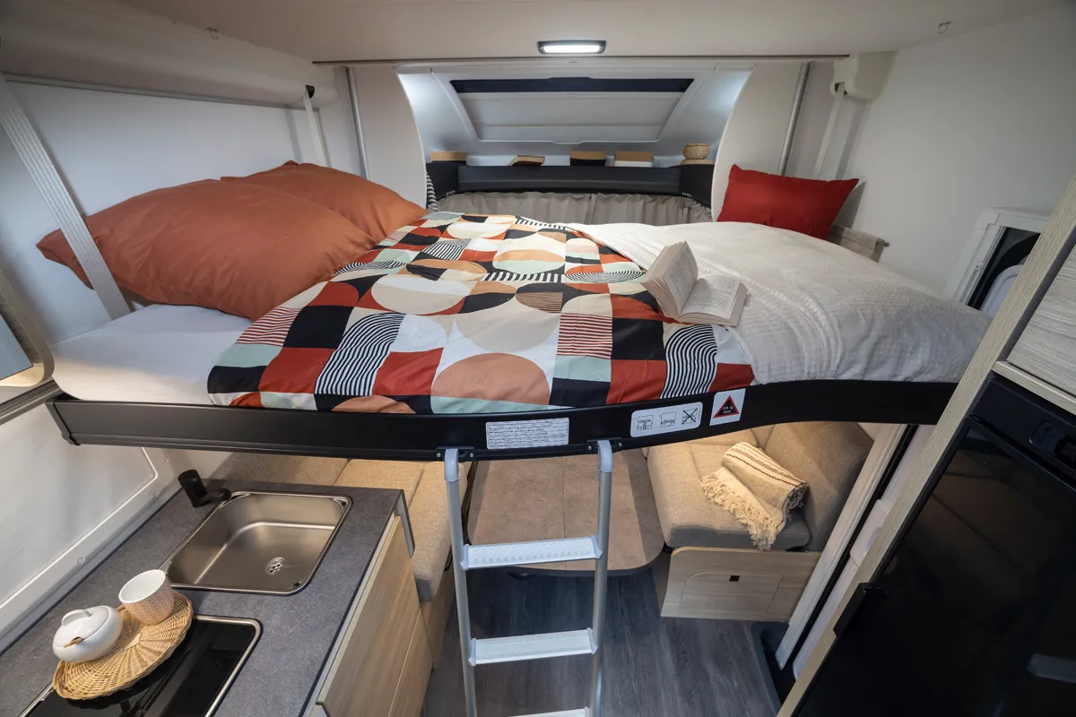 Chausson Profile Anniversary Line 798 Motorhome Inside
