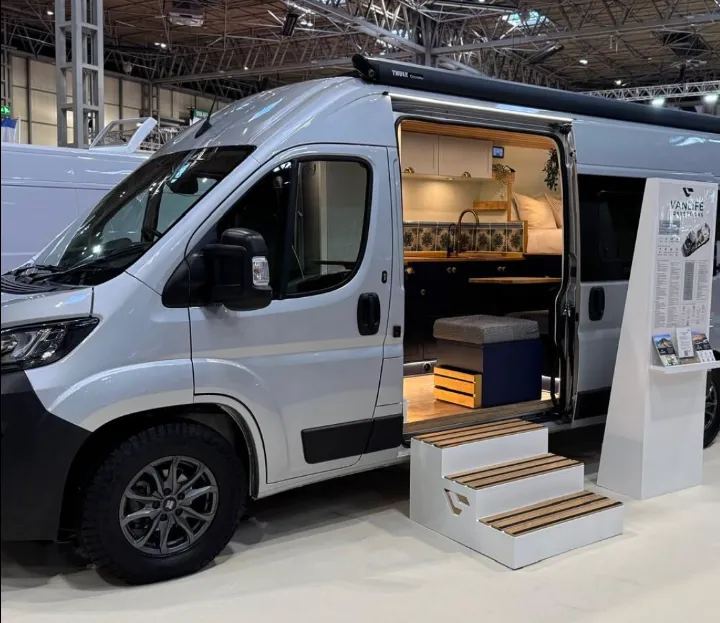 Vanlife Conversions Stand