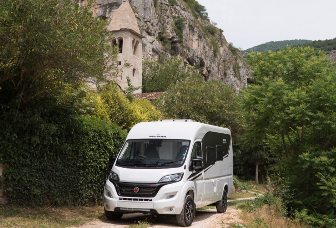 Wingamm City Pro Motorhome Outside Narrow Tracks