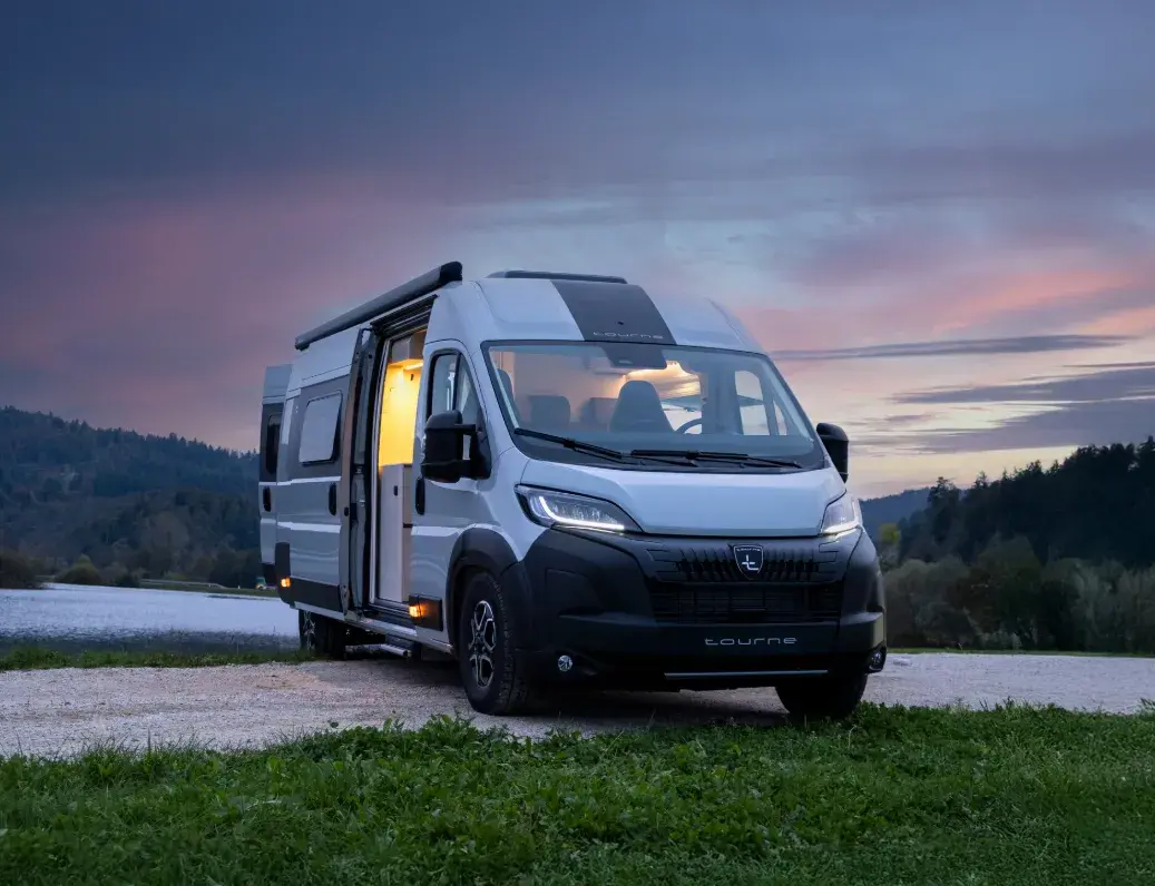 Tourne Mobil Cruise Campervan External