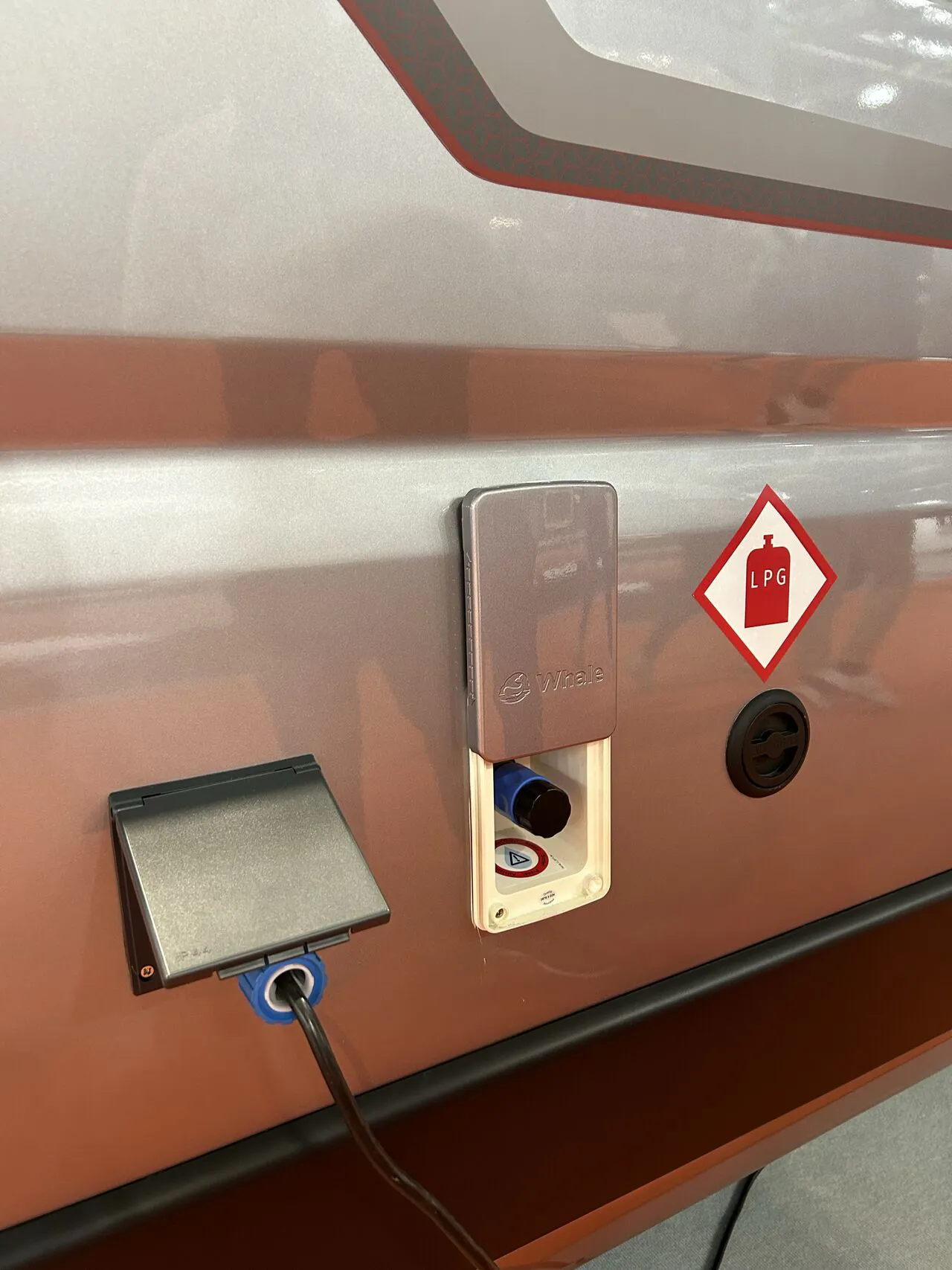 Whale Stand Space Heater On Auto Trail Oct24