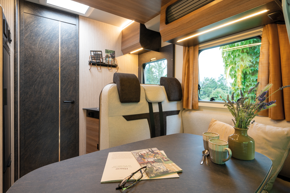 Rimor Sarus Motorhome Lounge 3